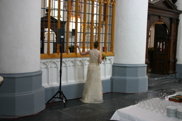 Steffi steals a glance at the guests...